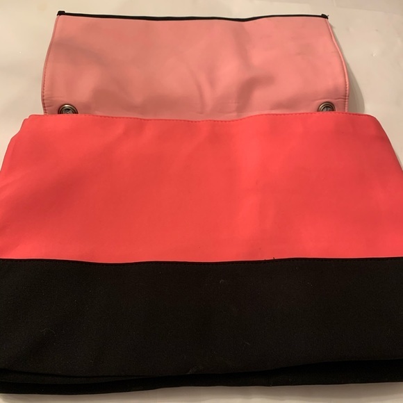 Victoria’s Secret Insulated Bag NWT - Picture 5 of 7